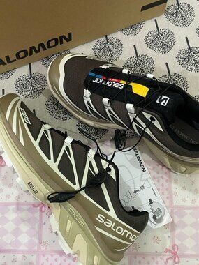 Salomon Women's Sports Shoes
